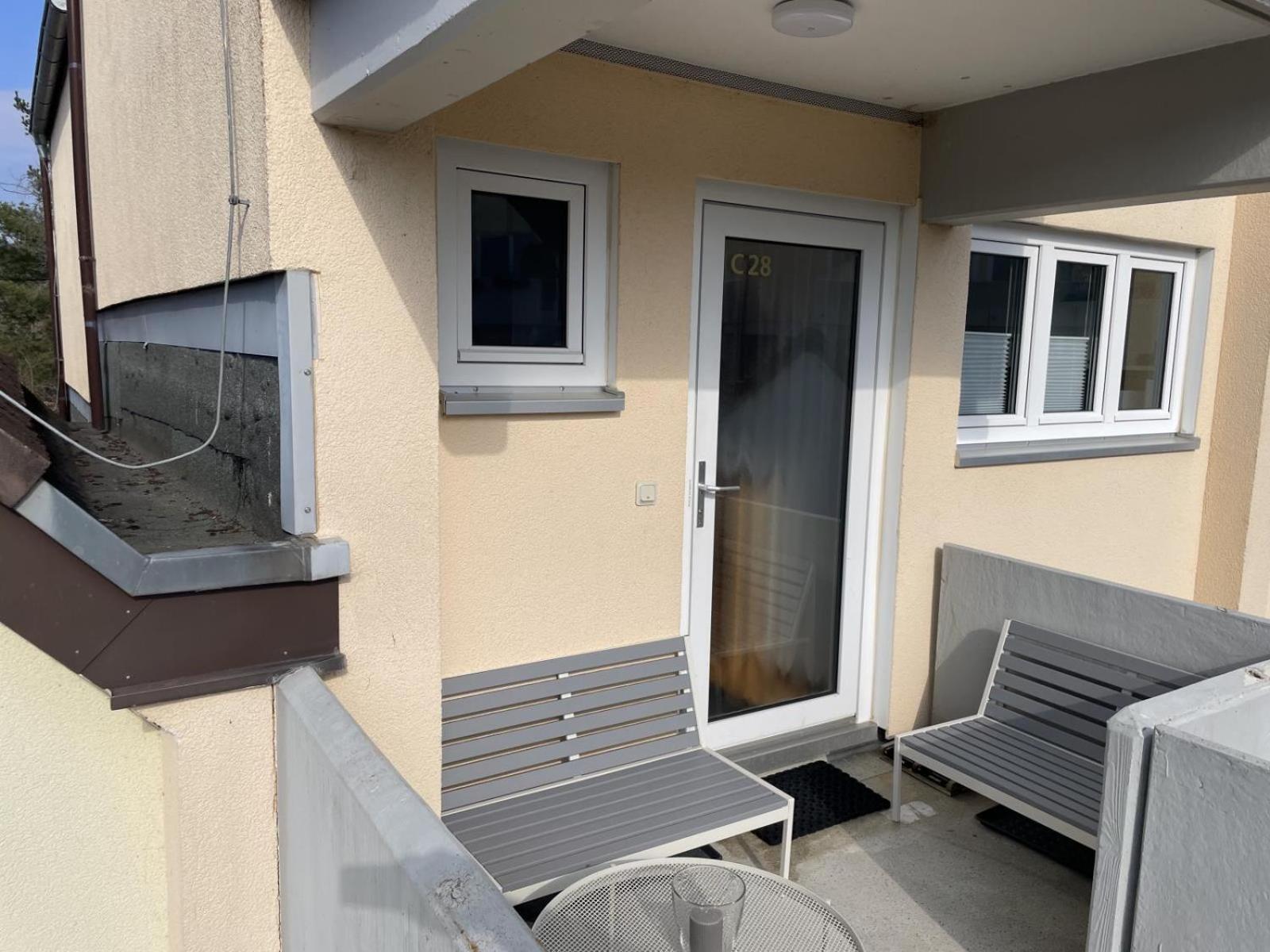 Gemutliche 93M2Fewo Mit 2 Schlafzimmern Und Seitlichem Seeblick Vom Balkon Scheid  Luaran gambar